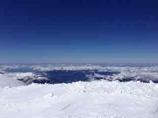 瑞士山顶云海桌面