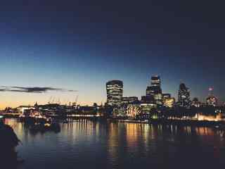 美丽的泰晤士河夜景图片壁纸桌面