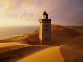 沙漠中的灯塔风景壁纸