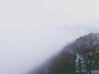 太白山云雾风景桌面壁纸