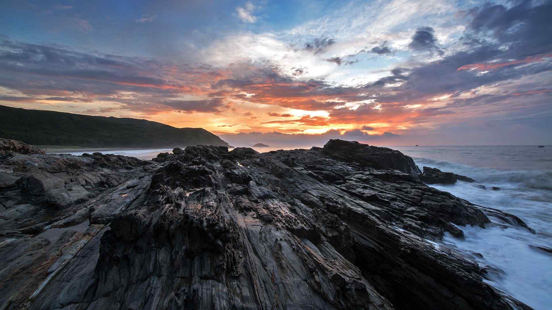 唯美的海边日出风景图片高清电脑壁纸（9张）
