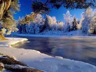 冬季河流美丽风景图片桌面壁纸