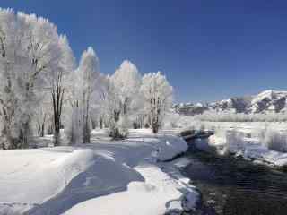 冬季河流雪景风景图片桌面壁纸