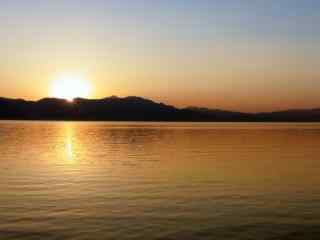 洱海黄昏日落唯美风景图片桌面壁纸