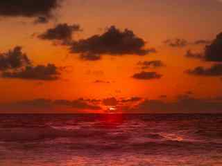 普吉岛唯美红色夕阳风景图高清桌面壁纸