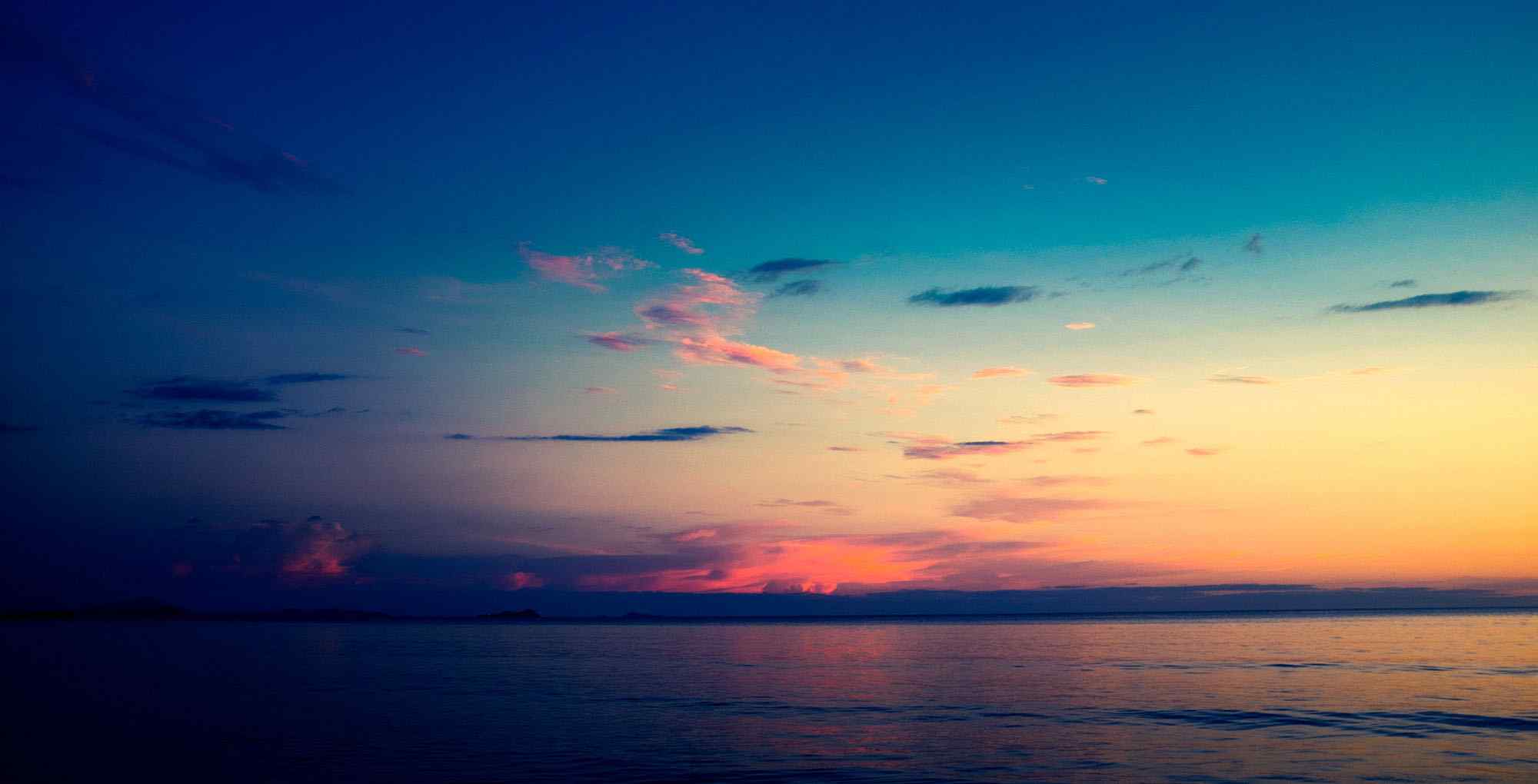 唯美有意境的大海晚霞风景图片