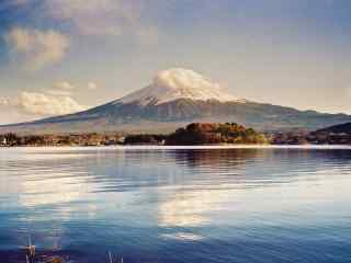 日本富士山唯美静谧风景图片桌面壁纸
