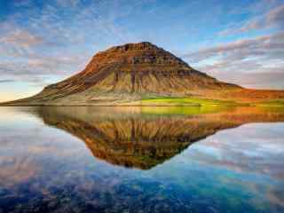 神奇的冰岛基尔丘山风景图片壁纸