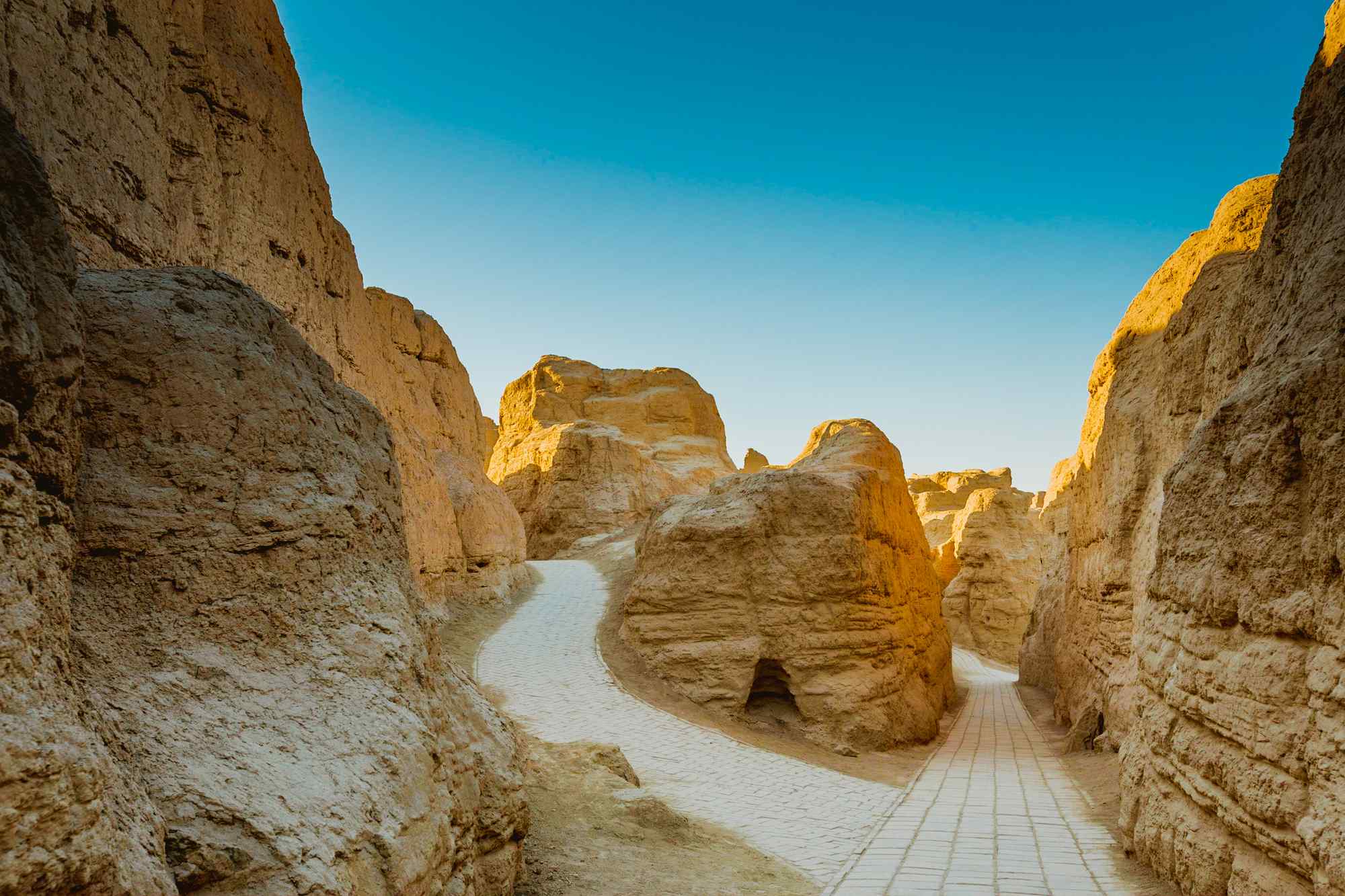新疆吐鲁番独特风景图片高清桌面壁纸