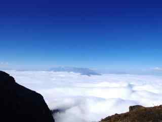 大山上的云海风景图片