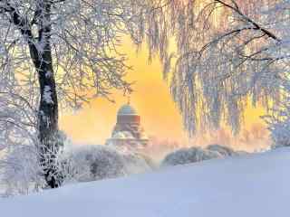 唯美的欧洲城堡雪景图片高清桌面壁纸