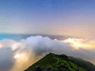 美丽的云海星空风景图片