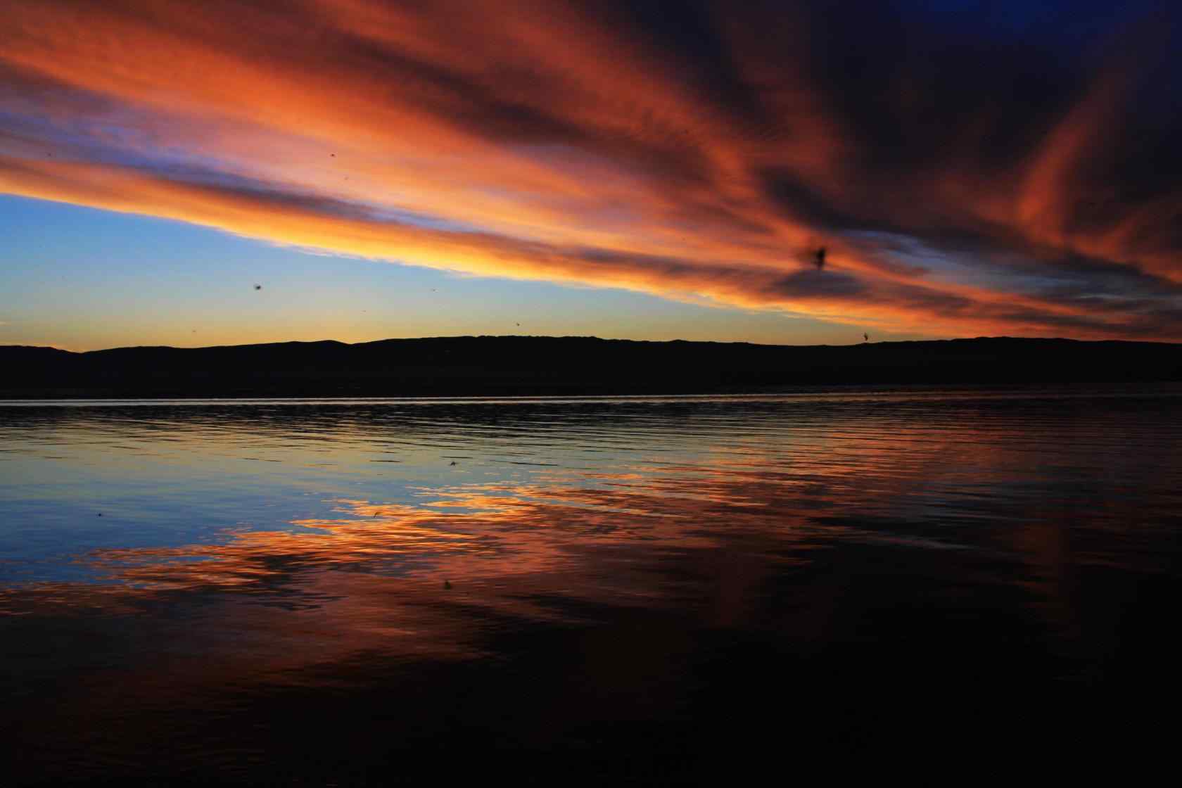 贝加尔湖特色晚霞图片