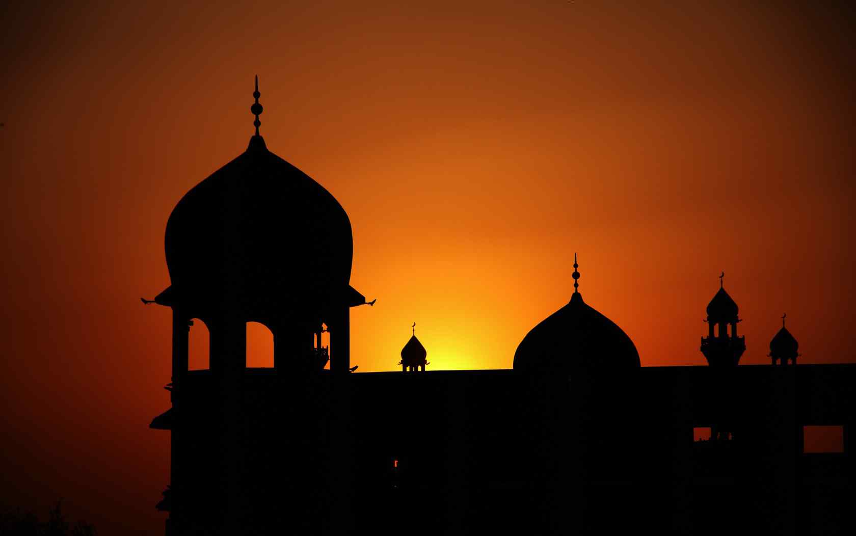 唯美夕阳下的宁夏清真寺图片