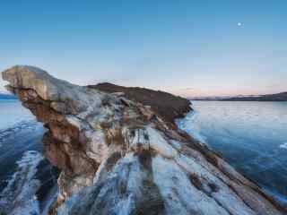 贝加尔湖冬季结冰湖面风景图片