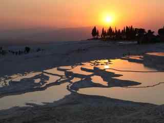 土耳其棉花堡唯美落日夕阳风景图片