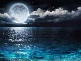唯美的海上月亮桌面壁纸