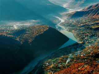 美丽的金川河谷风景图片