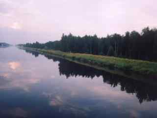 夕阳下伏尔加河流