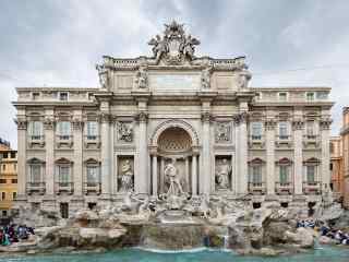 著名的罗马许愿池幸福喷泉桌面壁纸
