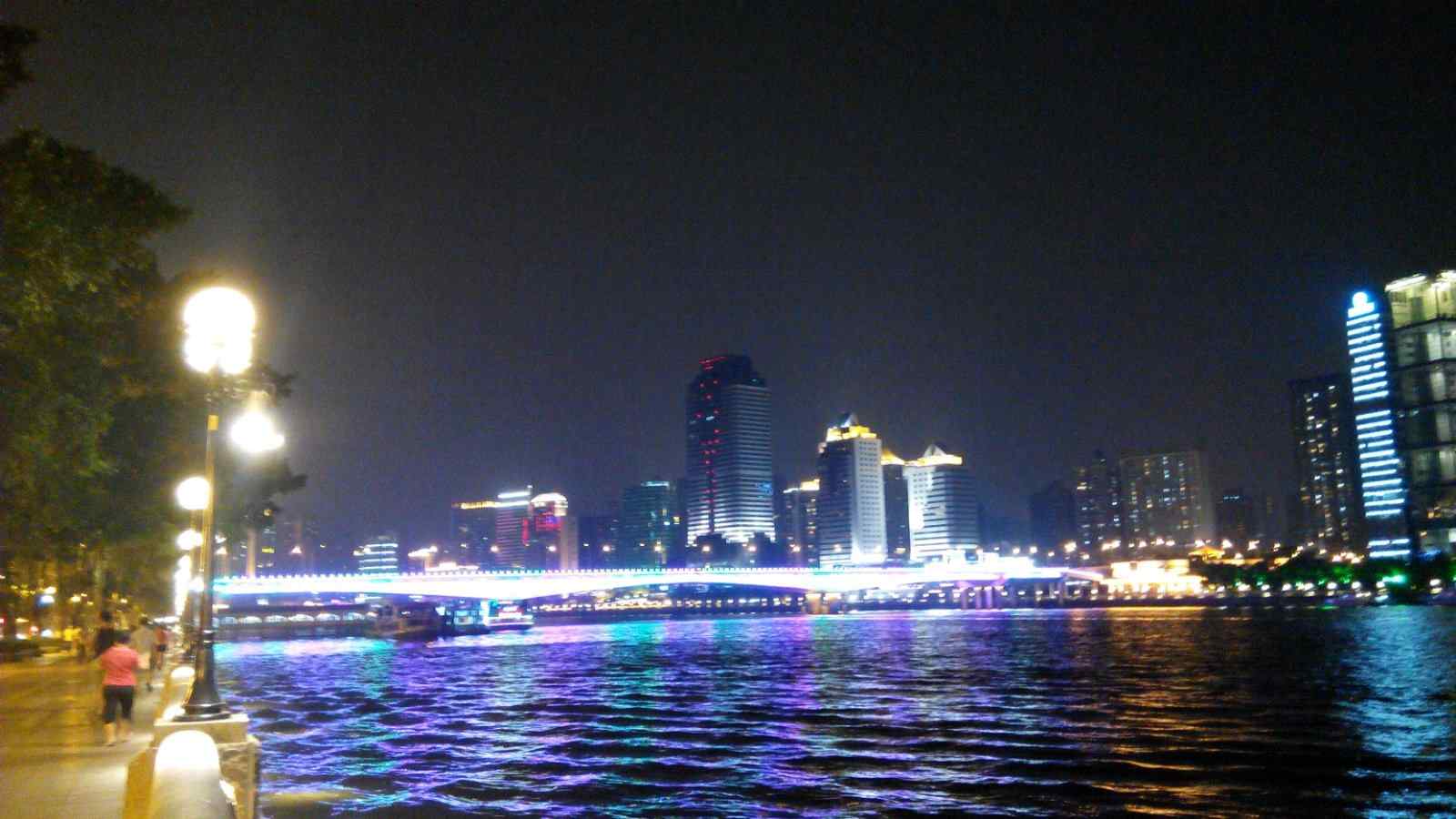 璀璨的珠江夜景桌面壁纸