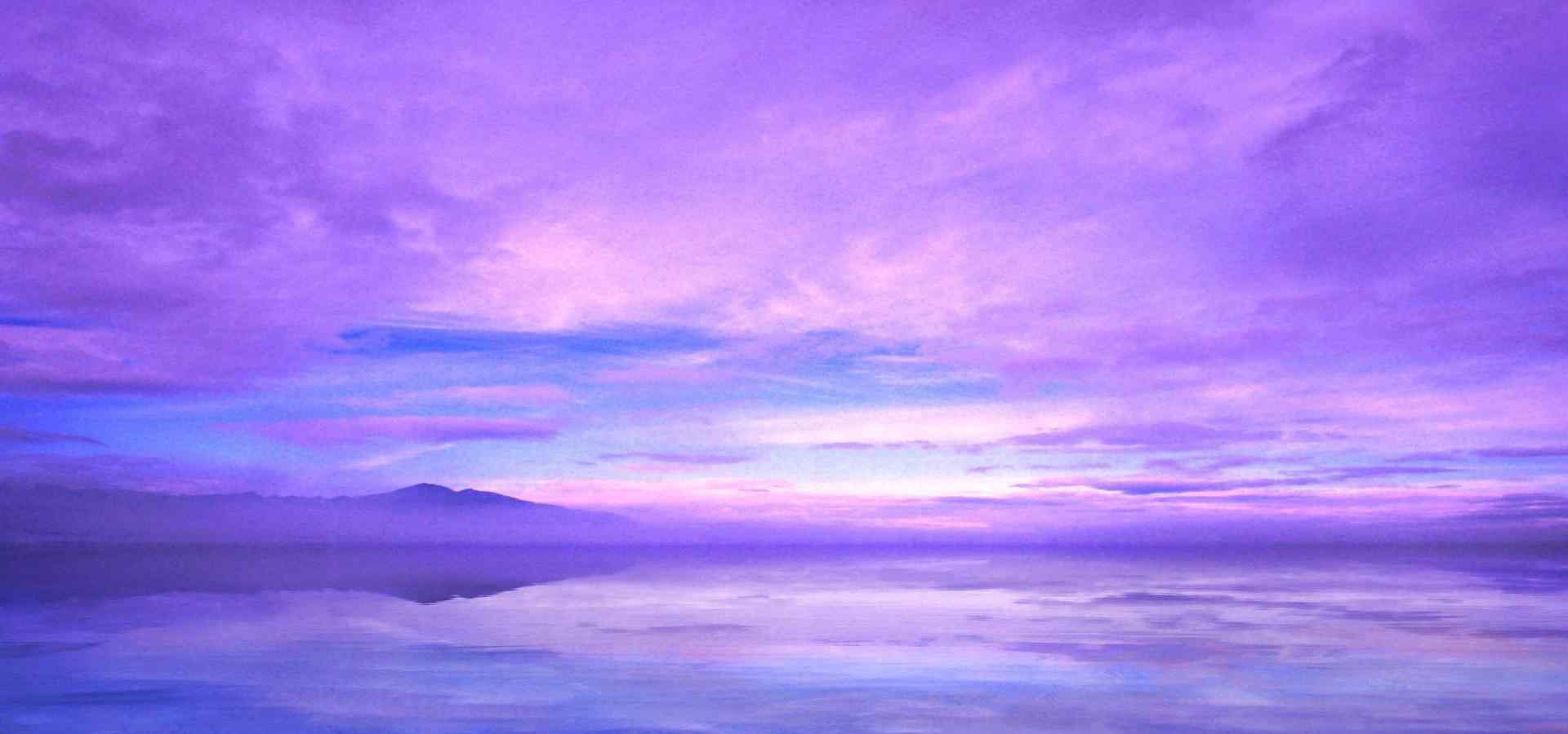 唯美神秘的紫色天空高清壁纸