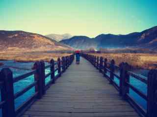 唯美的泸沽湖走婚桥风景壁纸
