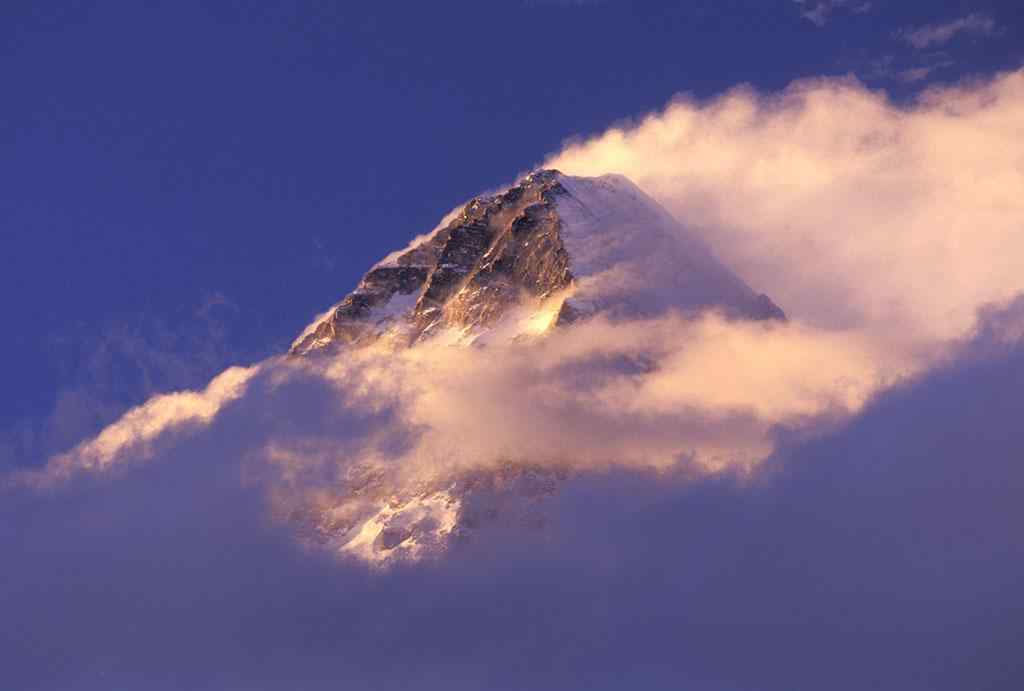 中国最美山峰之乔戈里峰风景壁纸