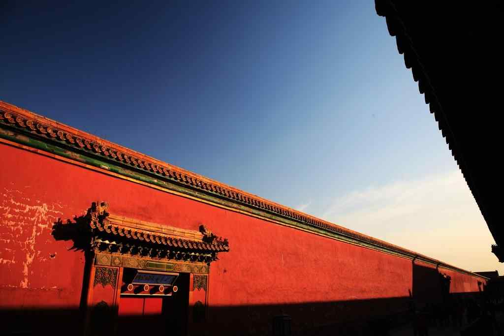 北京故宫美丽的红墙桌面壁纸