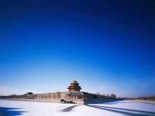蔚蓝天空下的北京故宫角楼