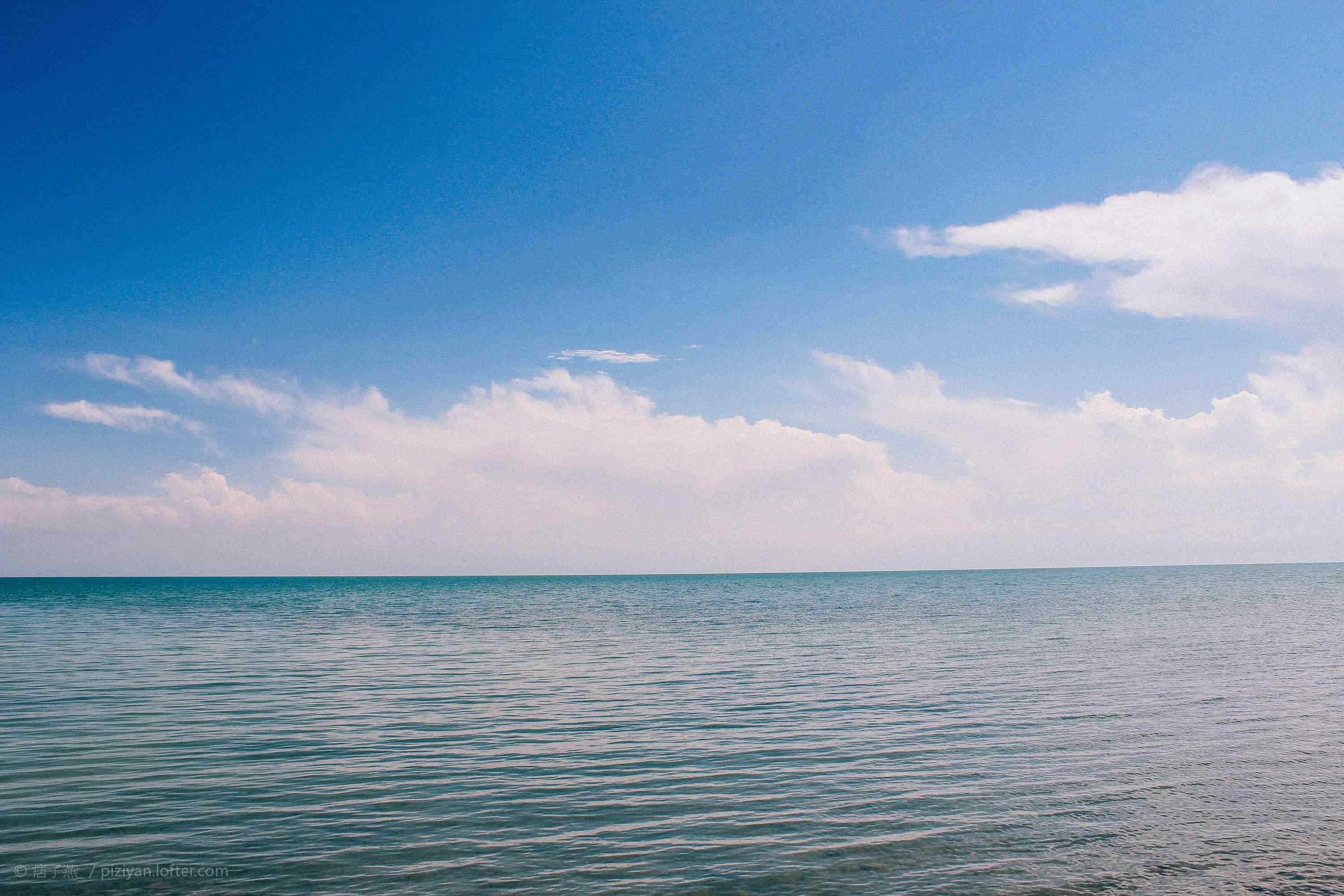 青海湖蓝天唯美风景壁纸
