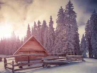 美丽的雪地小木屋风景桌面壁纸