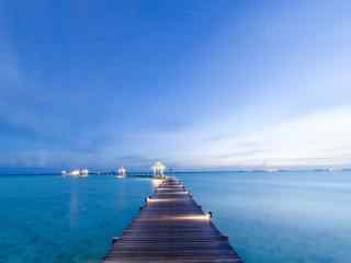 马尔代夫海上通道唯美风景高清壁纸