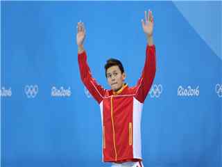 里约奥运冠军孙杨200米自由泳登场画面桌面壁纸