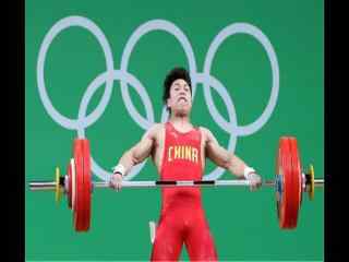 2016年奥运会男子举重破总记录冠军龙清泉最新图片下载