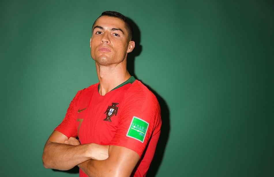 2018世界杯葡萄牙队长C罗高清壁纸