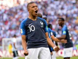 法国队的明日之星——姆巴佩的世界杯精彩时刻图片